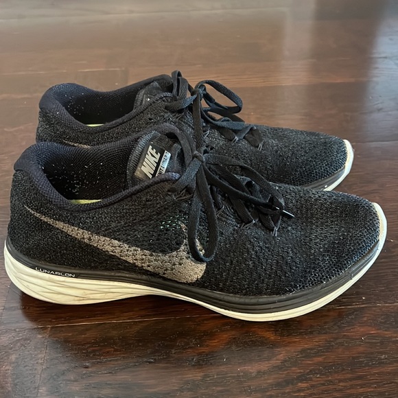 Nike Size 8 - Flyknit Lunar 3 Running Sneakers - Picture 5 of 8
